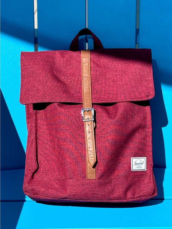 biggest size jansport backpack Big Student Measures 18.5 x 13 Update: Herschel Andy Warhol Compartment Select Finish:Leather Arctic Blue